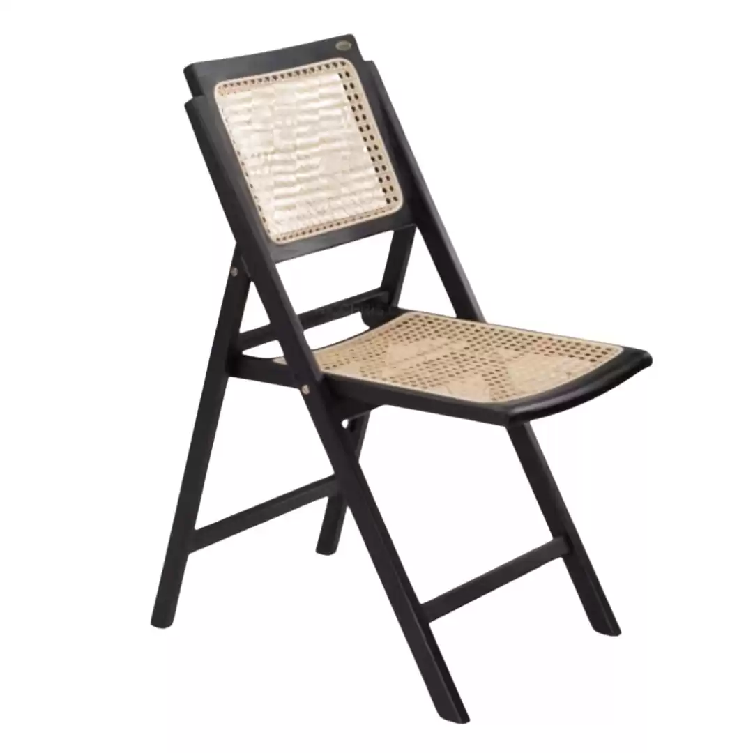 Nicchris Betik Foldable Rattan Chair