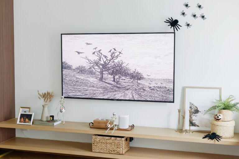 Living room halloween decor