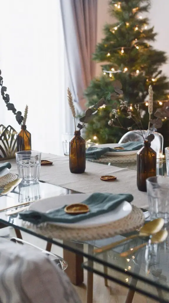 Simple & Beautiful Thanksgiving Table Setting