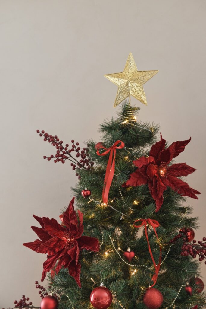 Traditional Christmas tree topper