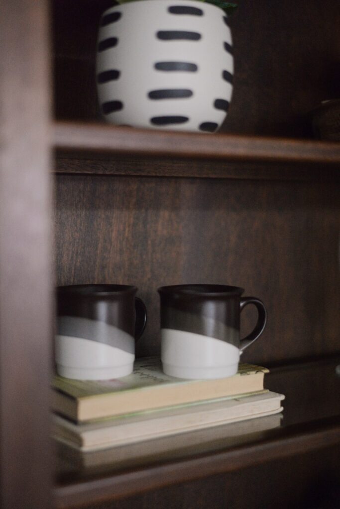 China cabinet shelfie