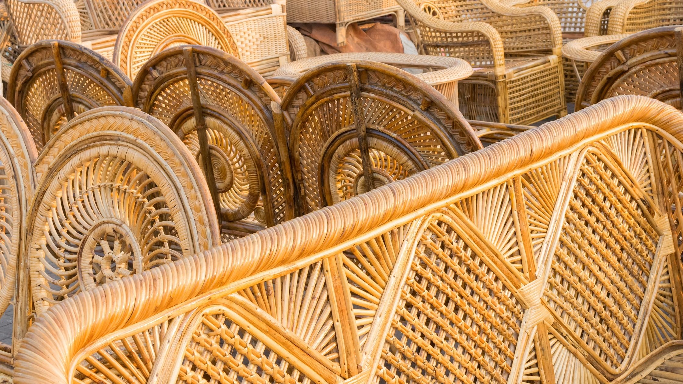 Difference Of Wicker And Rattan Furniture