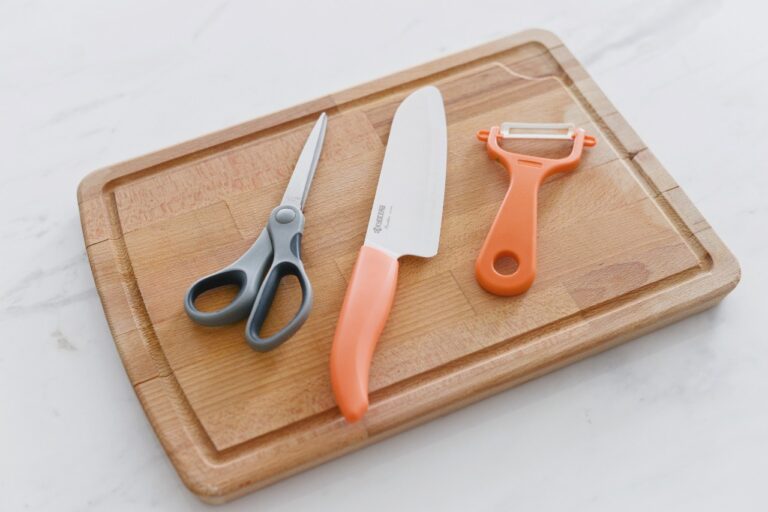 Minimalist Kitchen Essentials List