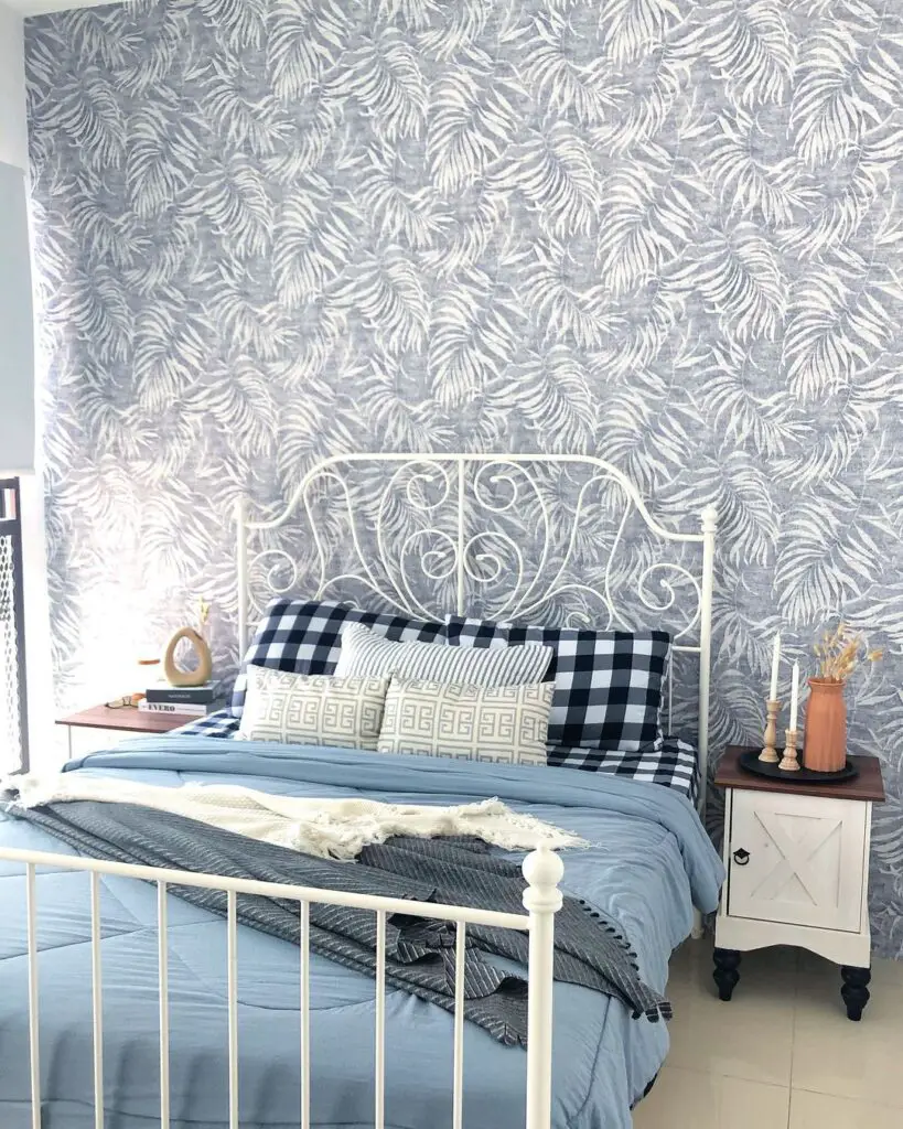 Blue wallpaper bedroom