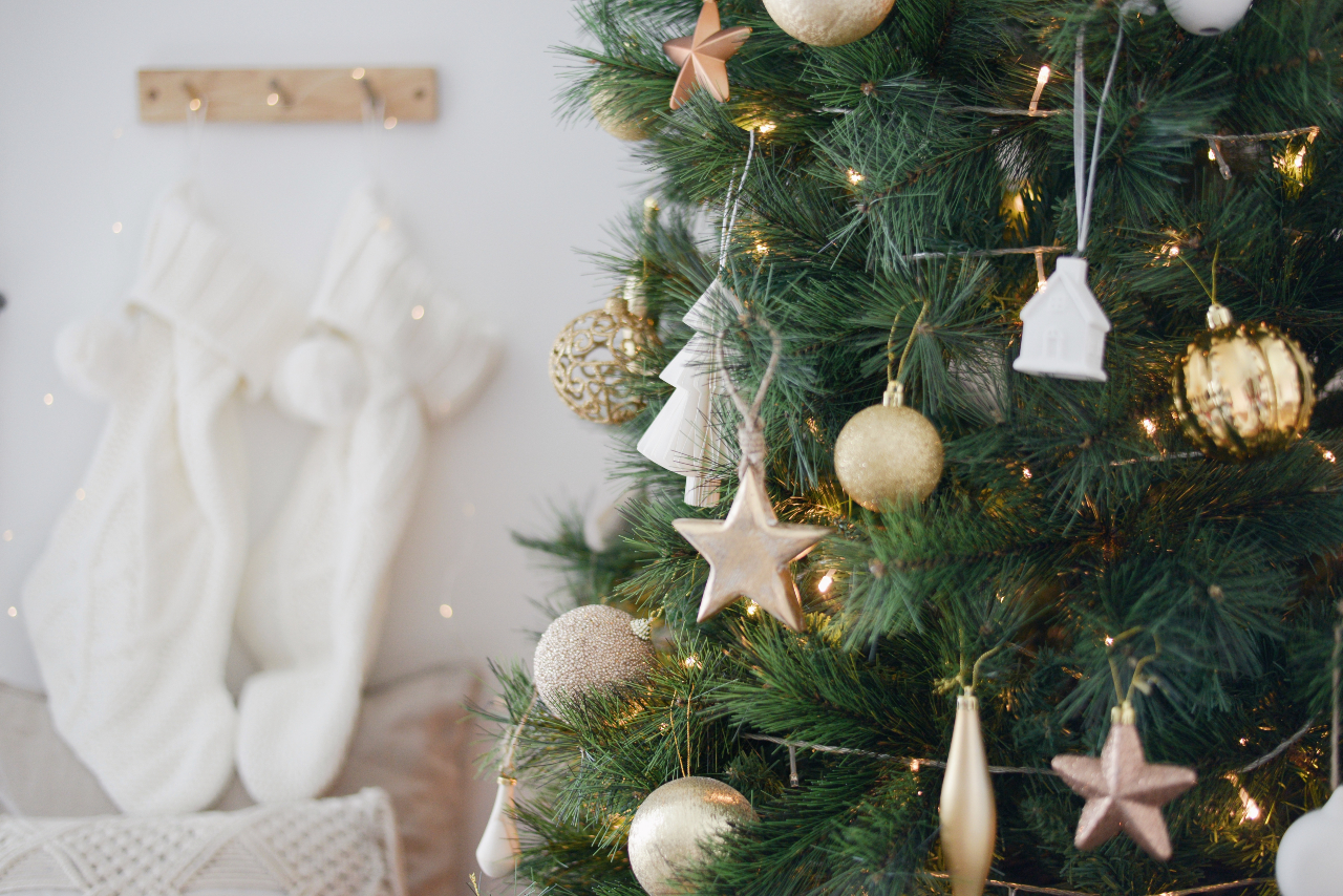 Our Minimalist Christmas Home Tour