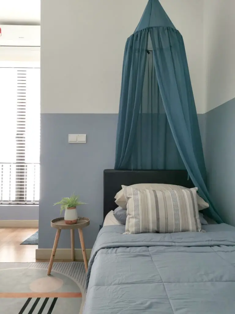 Modern blue boys bedroom