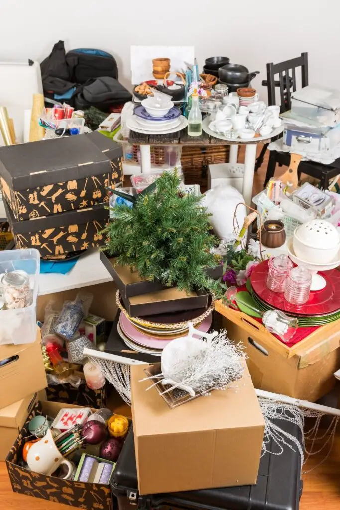 Decluttering tips and tricks for hoarders