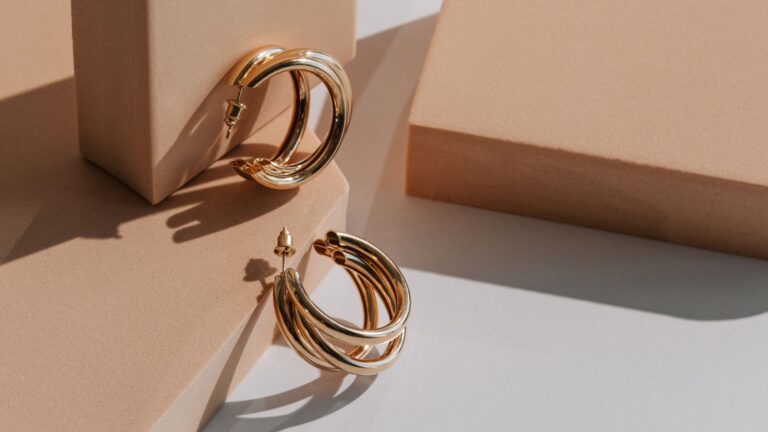 The Best Minimalist Jewelry Collection For Every Day
