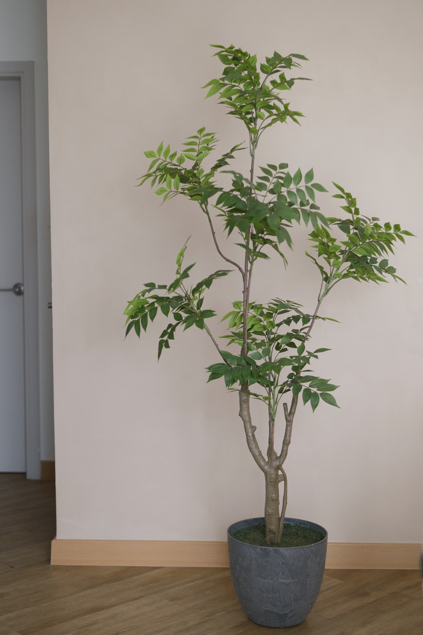 5 Simple Hacks To Make Your Faux Plants Look Real