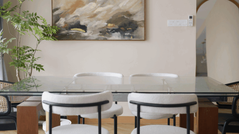 Pros & Cons of Glass Dining Table